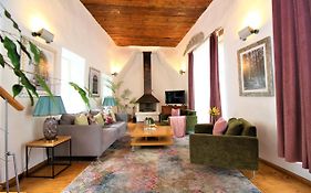 Tallinn City Apartments 2 Bedroom & 2 Bathroom Luxury Property With Balcony In Old Town